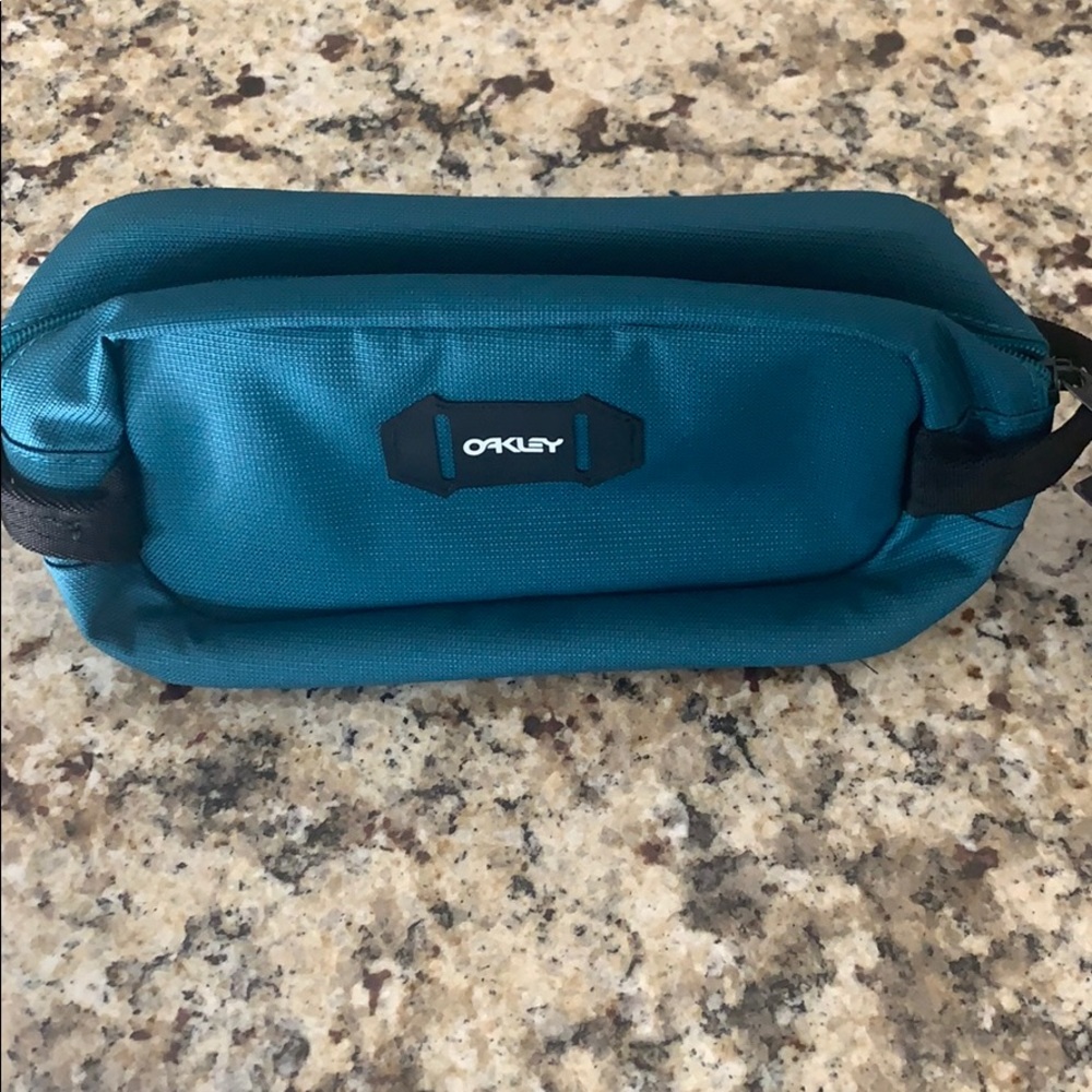 Oakley hygiene/ beauty bag